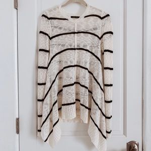 Doe & Rae Light Knit Sweater